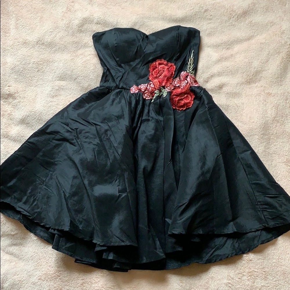 Strapless dress